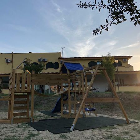 Agriturismo "Lo Zafferano" Aprilia Eksteriør bilde