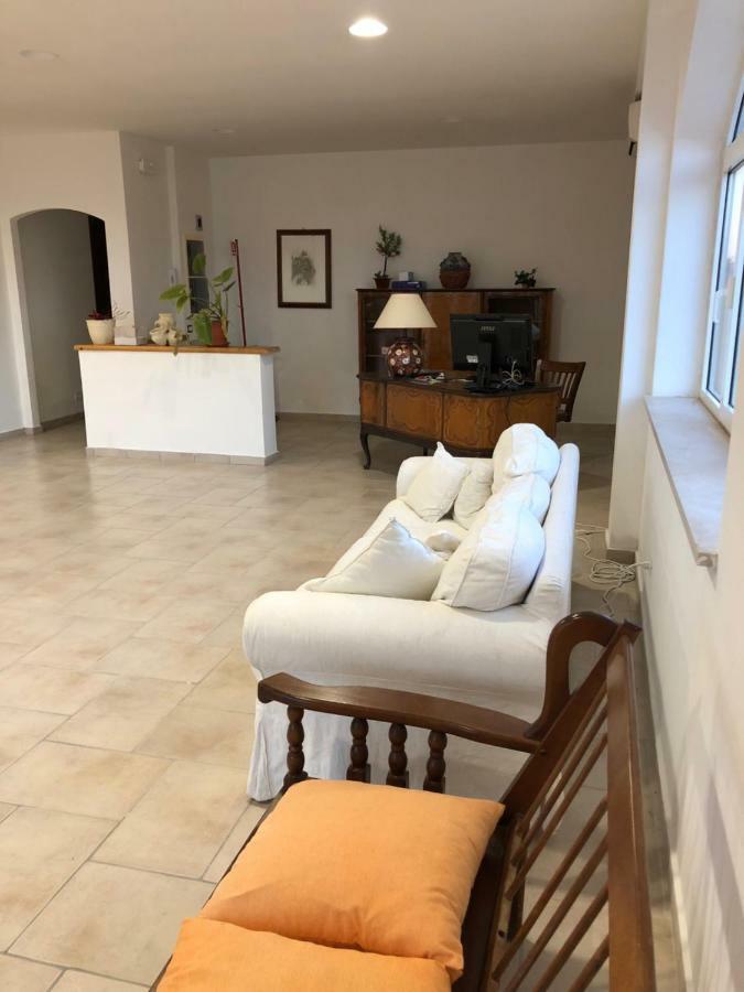 Agriturismo "Lo Zafferano" Aprilia Eksteriør bilde